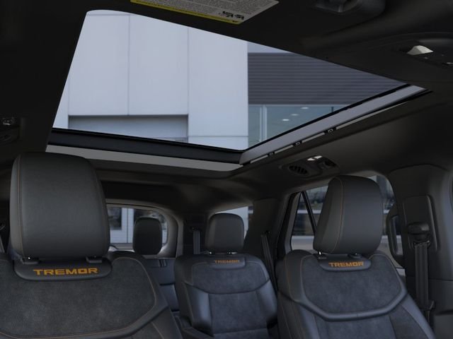 New 2026 Star White Metallic Tri-Coat Ford Tremor® image 22