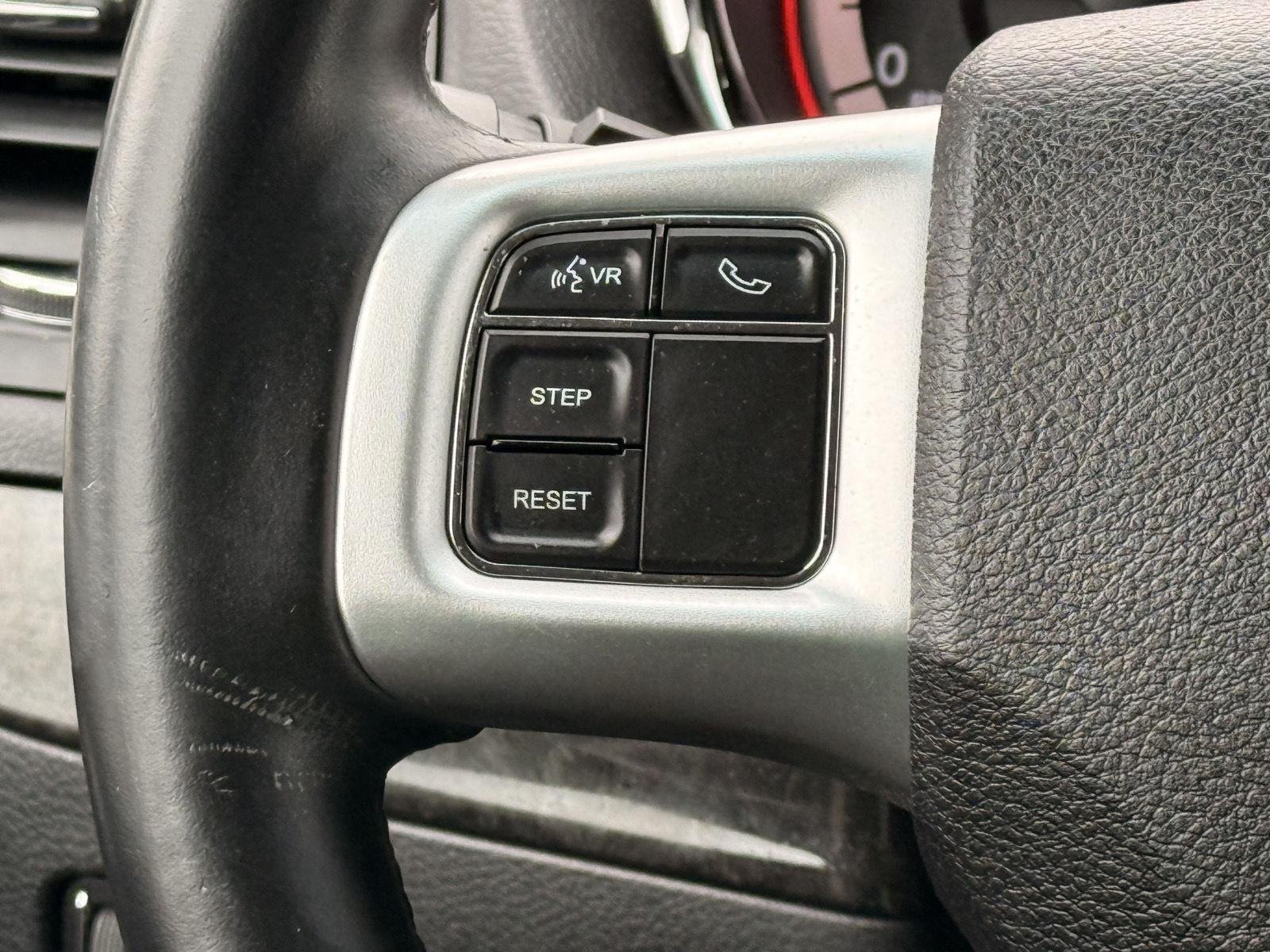 2014 Dodge Grand Caravan SE - Photo 23