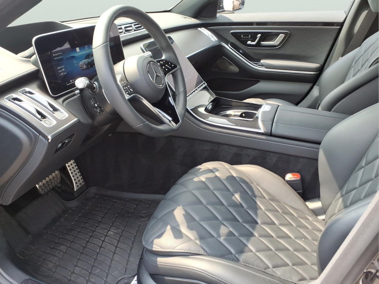 Certified Used 2023 Black Mercedes-Benz S 580 4MATIC® Sedan image 10