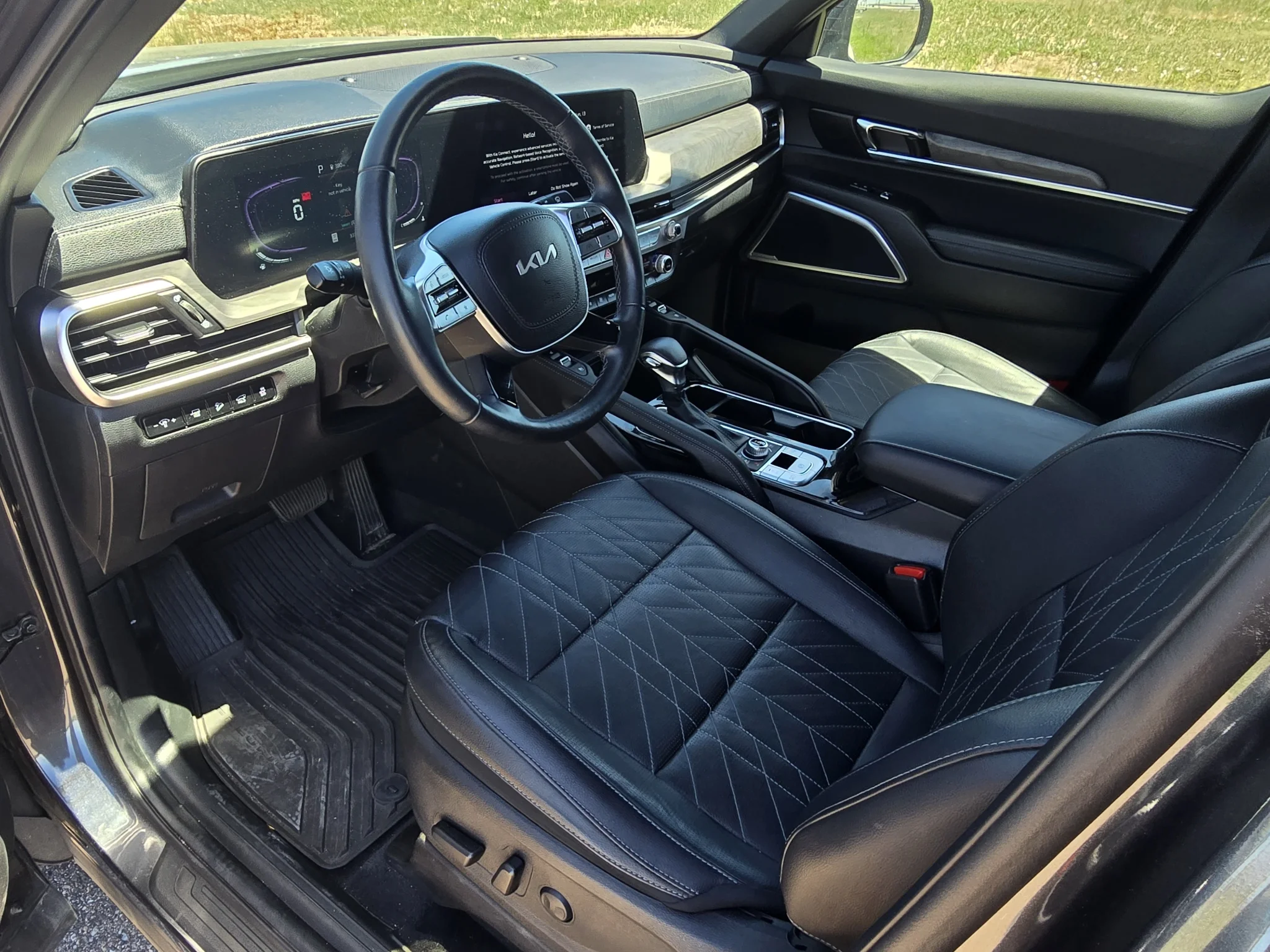 Used 2024 Gravity Gray Kia EX X-Line image 27