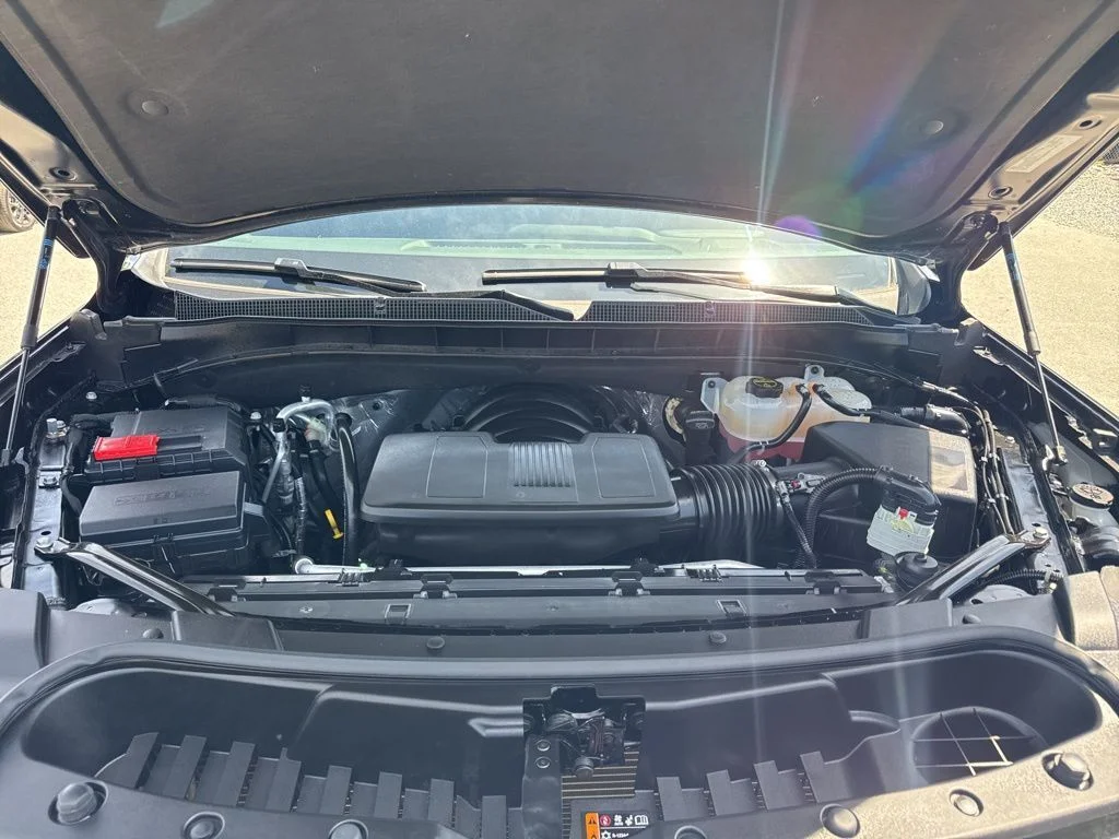 Used 2025 Black Chevrolet LT image 35