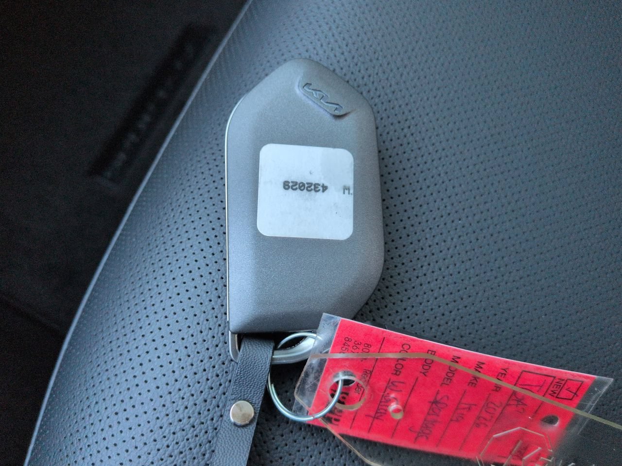 New 2026 Wolf Gray Kia EX image 67