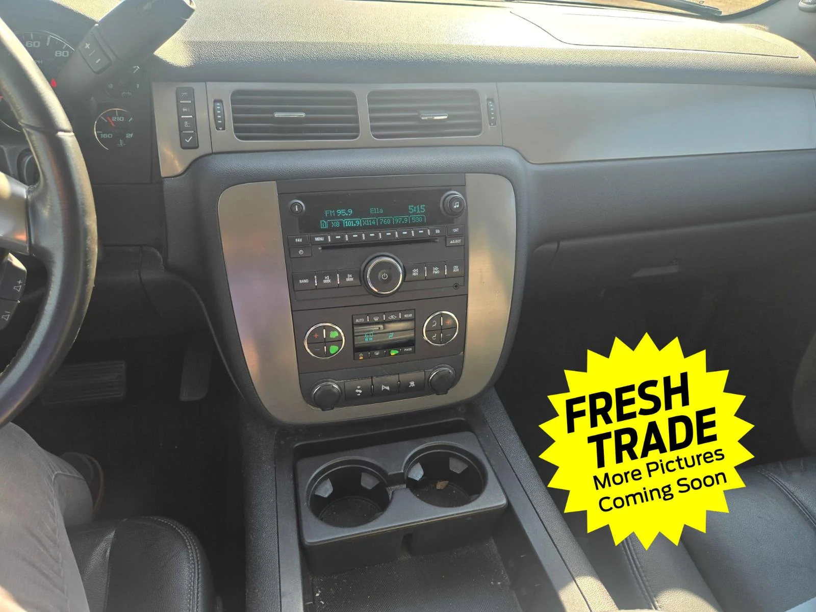 Used 2010 Black Chevrolet LT image 10
