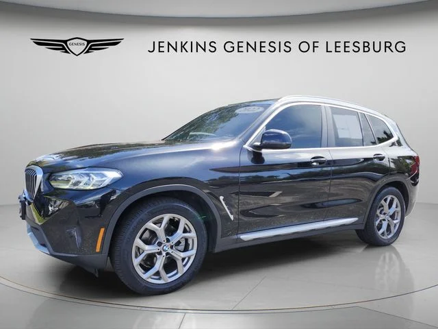 Used 2022 Black BMW xDrive30i image 10