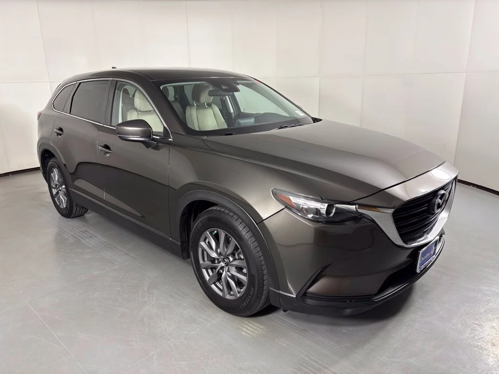 Used 2018 Silver Mazda Sport image 2