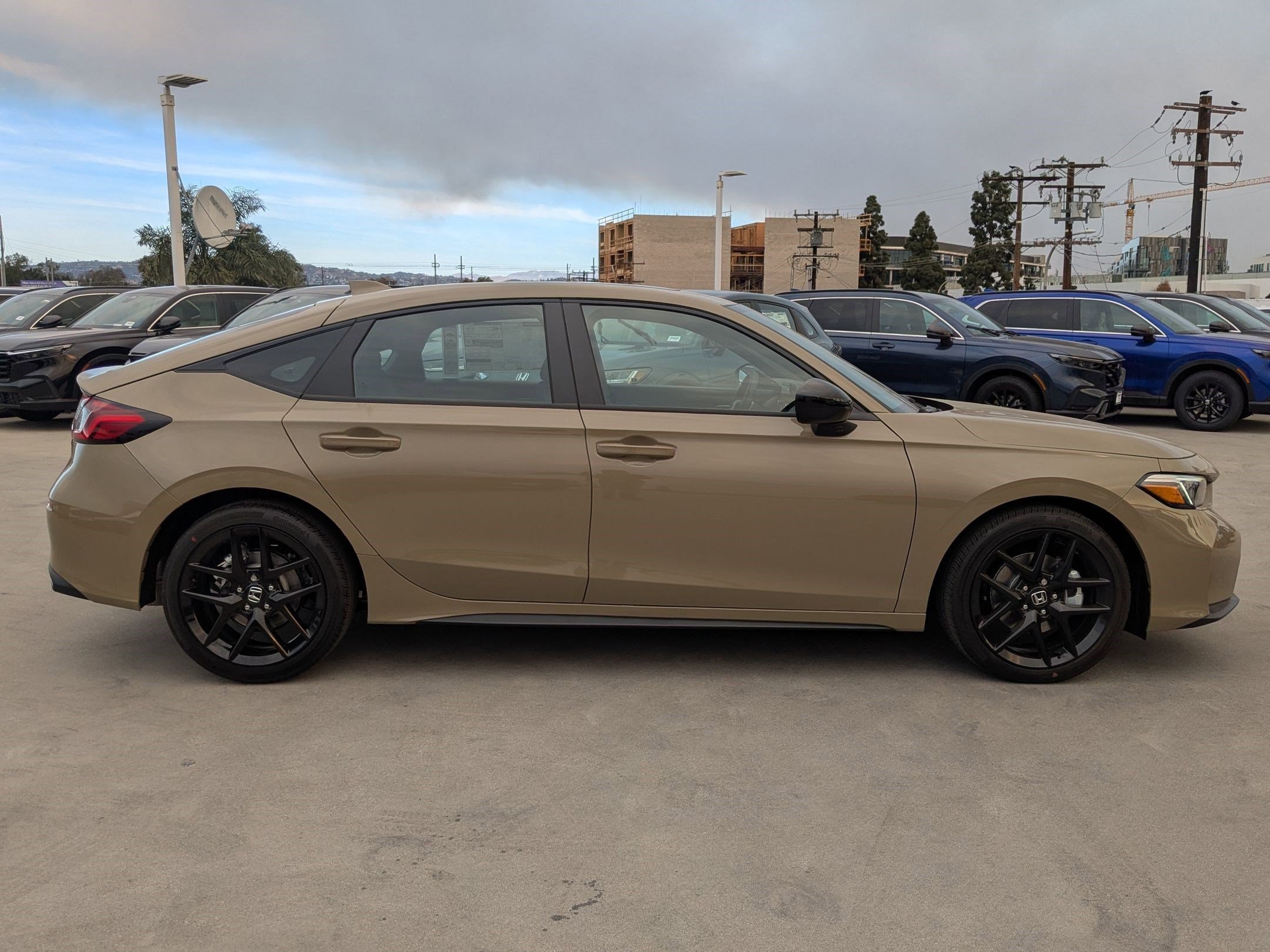 New 2026 Sand Dune Pearl Honda Sport image 2
