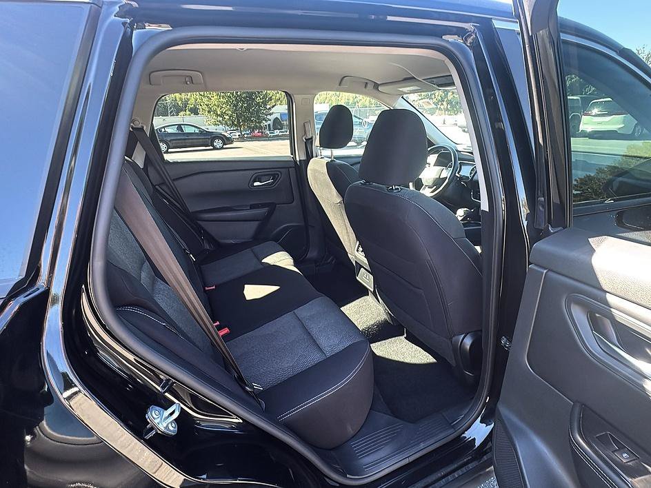 Used 2025 Super Black Nissan SV image 22