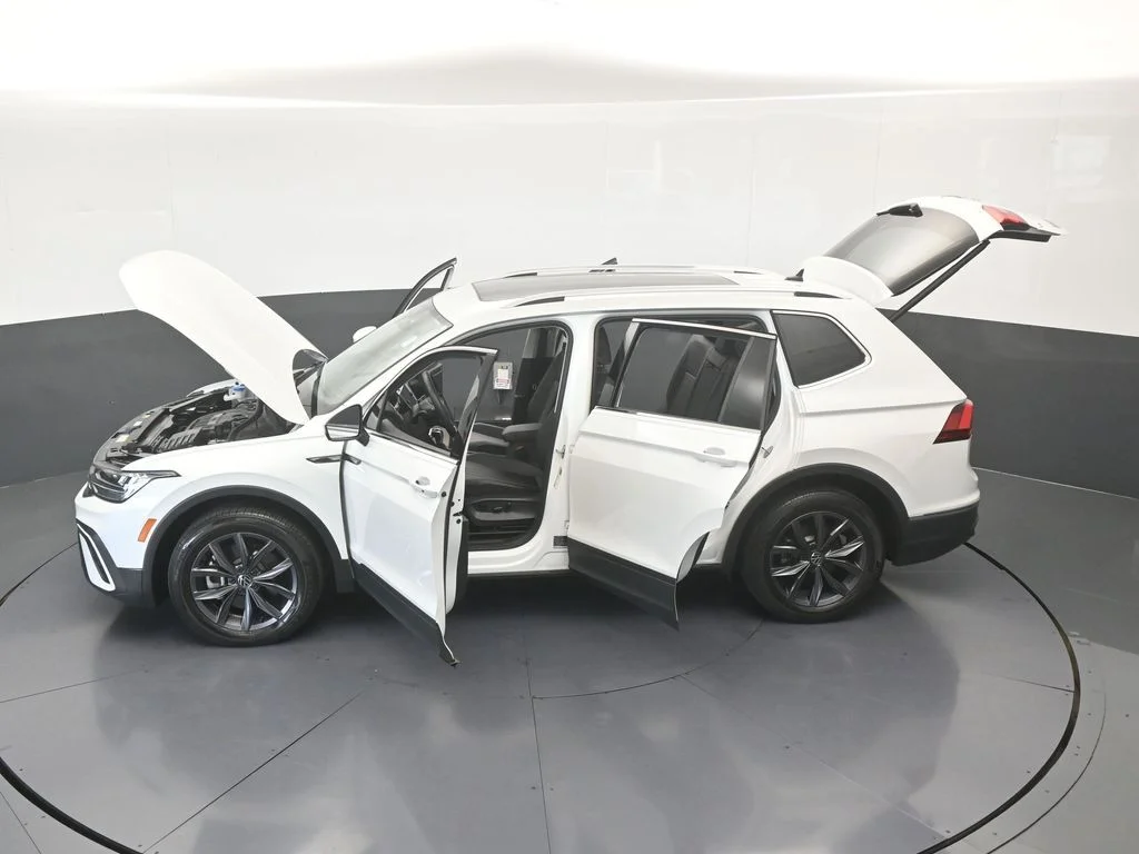Used 2023 White Volkswagen 2.0T SE image 66