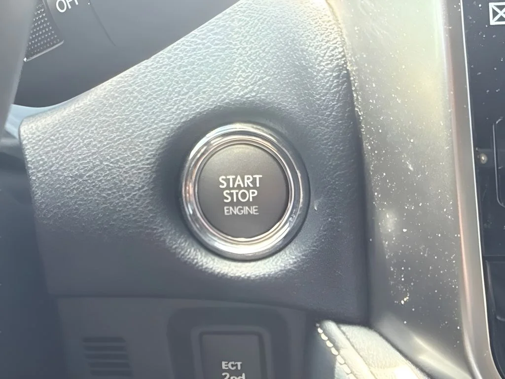 Used 2023 Silver Lexus 460 image 25