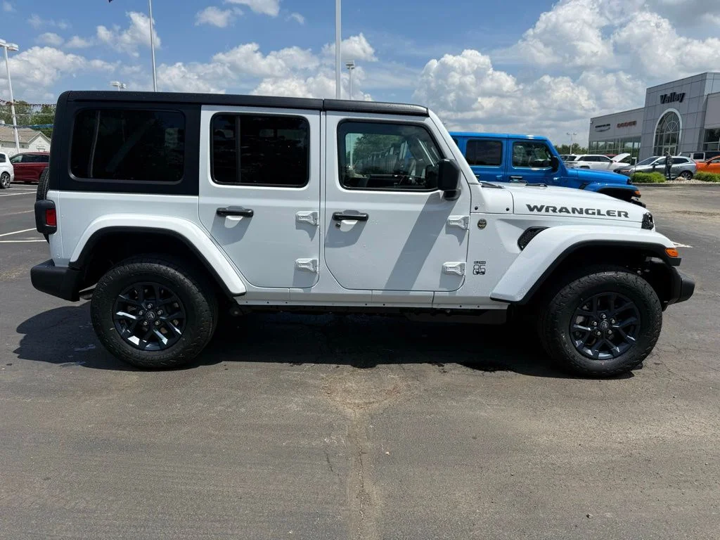 New 2026 Bright White Clear-Coat Exterior Paint Jeep 85th Anniversary Edition image 7