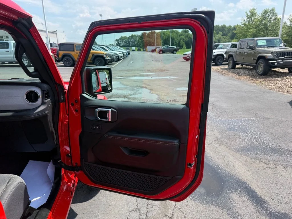 Used 2025 Red Jeep Sahara 4xe image 57