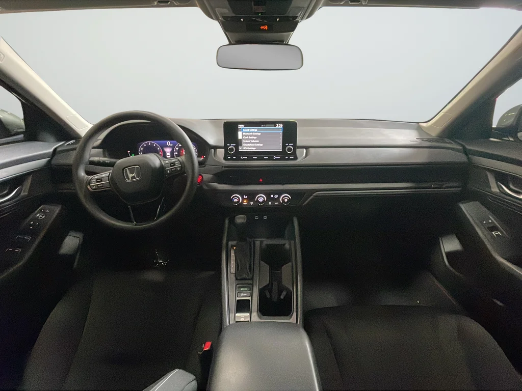 Used 2025 Silver Honda LX image 9