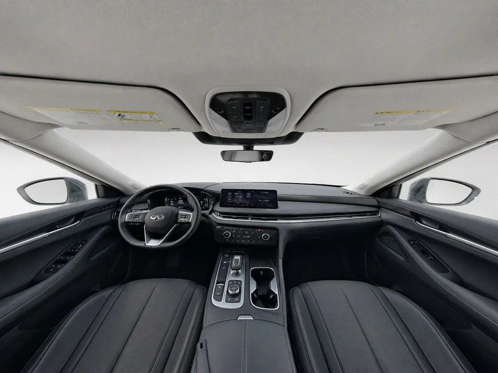 Used 2024 Silver INFINITI LUXE image 21
