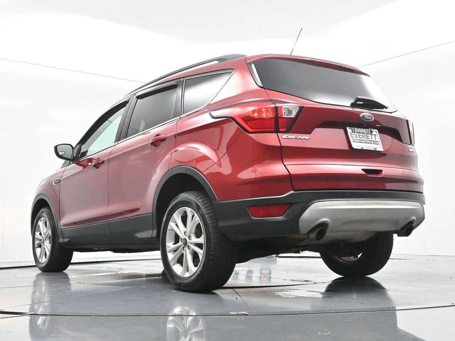 Used 2019 Ruby Red Metallic Tinted Clearcoat Ford SEL image 44