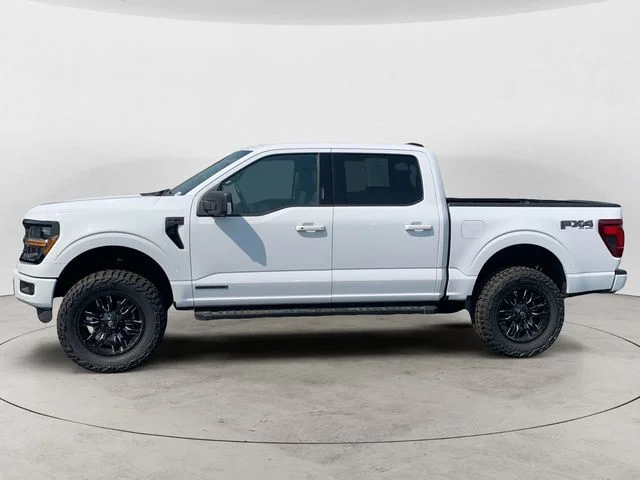 Used 2024  Ford XLT image 8