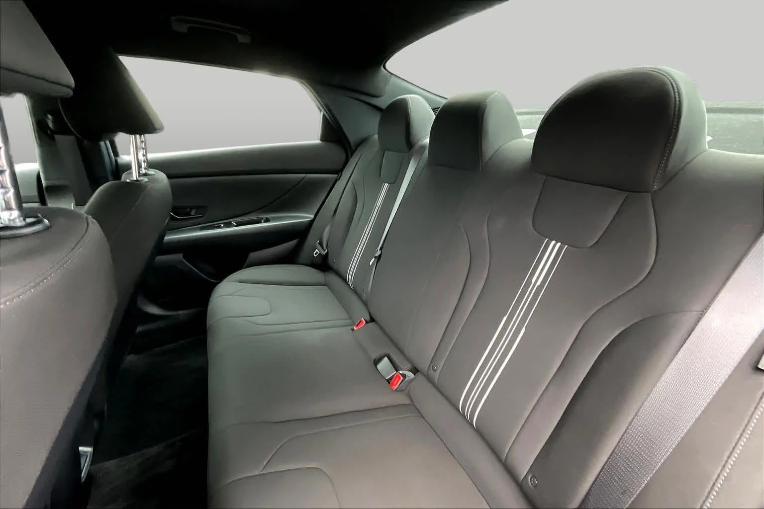 Used 2025 Intense Blue Hyundai SEL Sport image 19