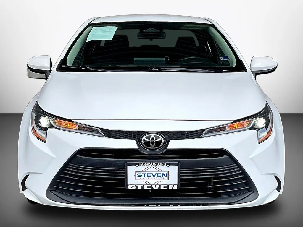 Used 2024 Ice Toyota LE image 2