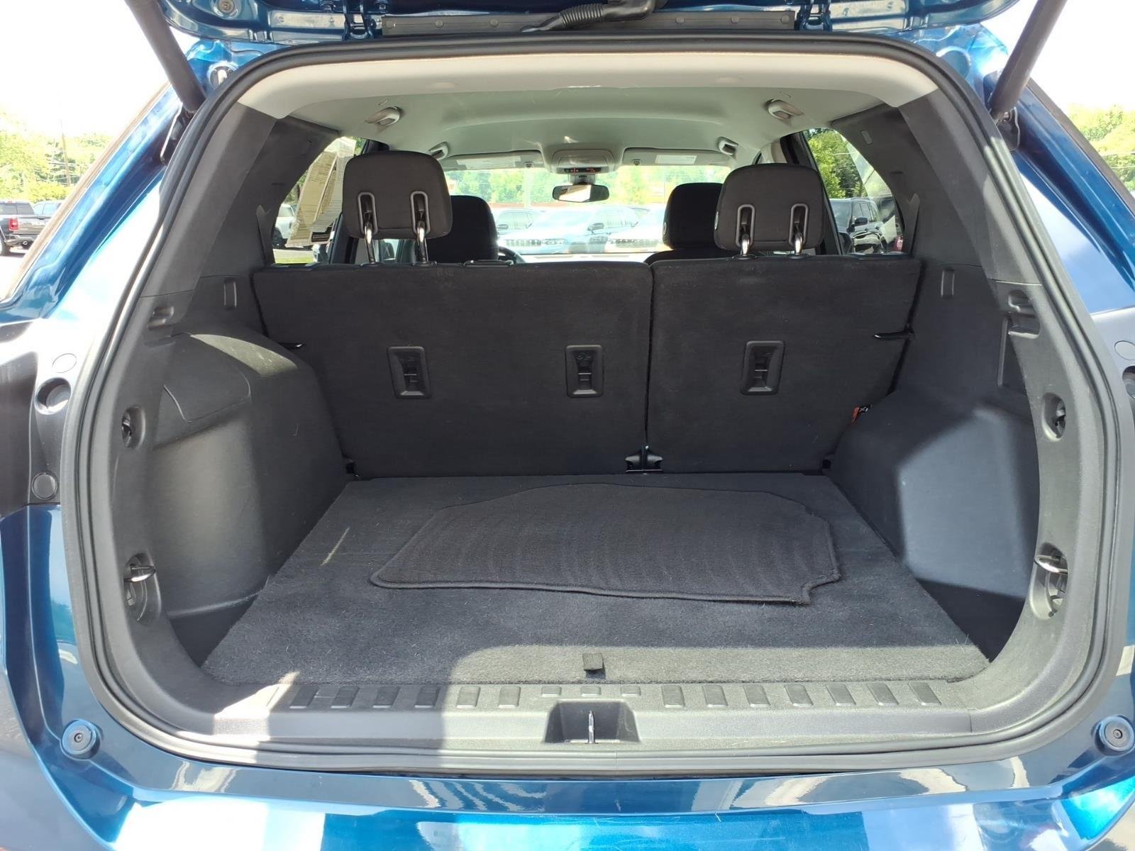 Used 2020 Pacific Blue Metallic Chevrolet LT image 18