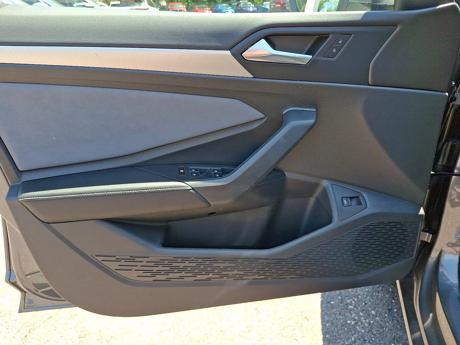 New 2026 Platinum Gray Metallic Volkswagen SE image 11