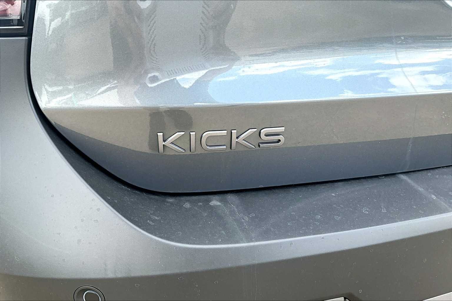 2025 Nissan Kicks SR - Photo 8