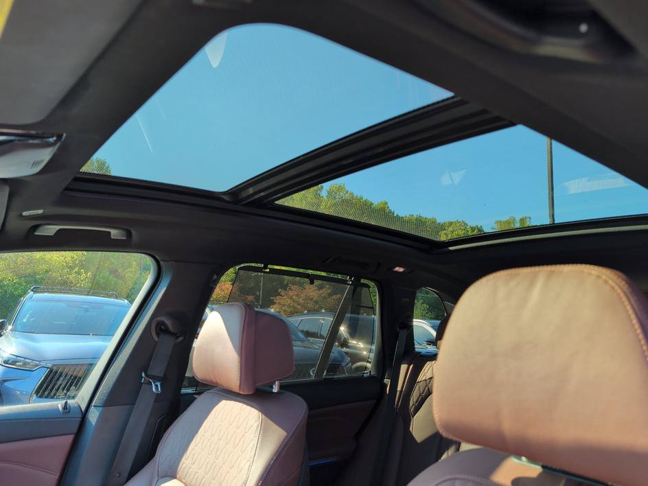 Used 2021 Arctic Gray Metallic BMW M50i image 27