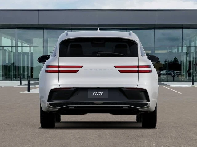 New 2027 White Genesis 2.5T image 8