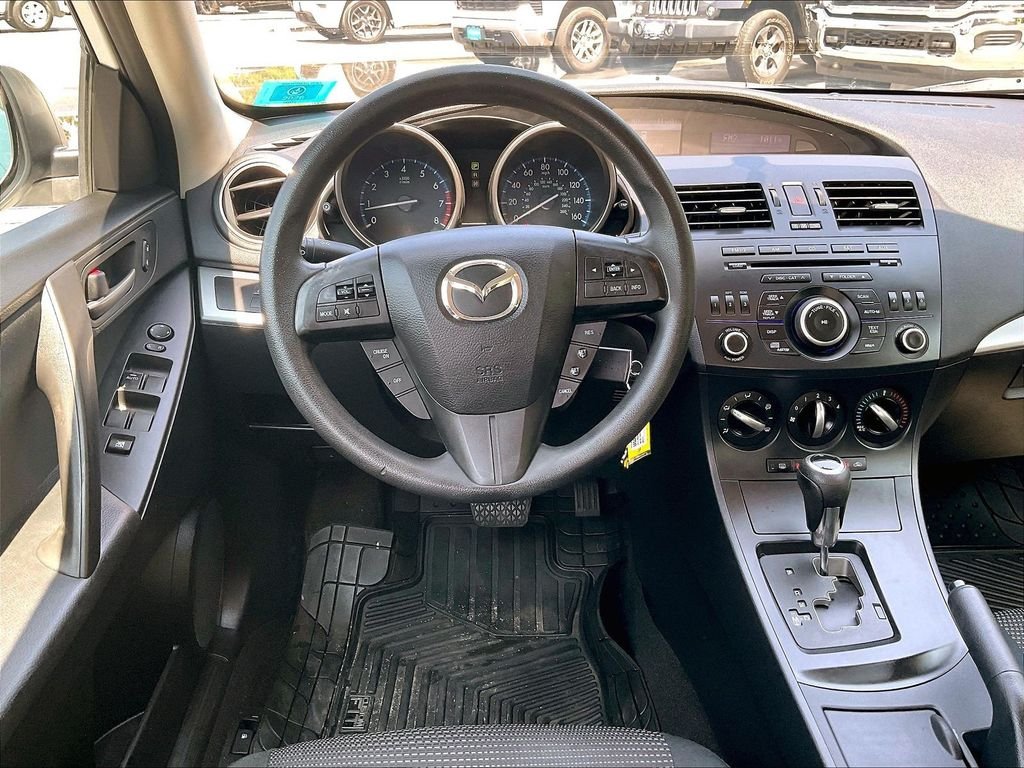 Used 2013 White Mazda i Sport image 16