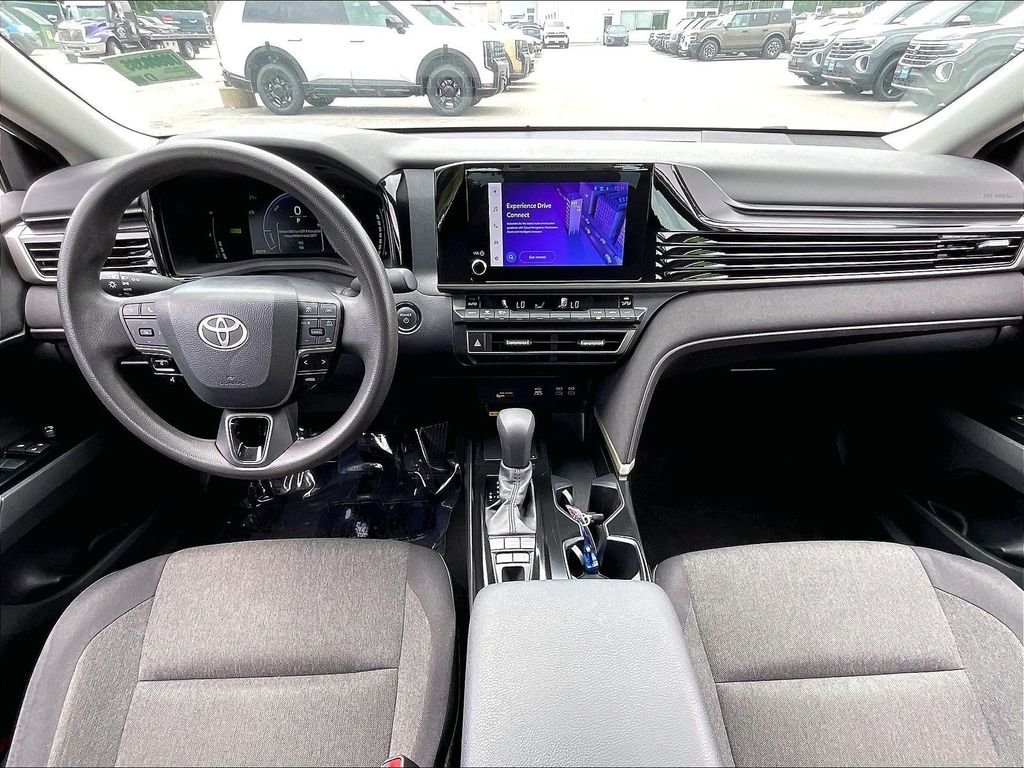 Used 2025 Ice Toyota LE image 20