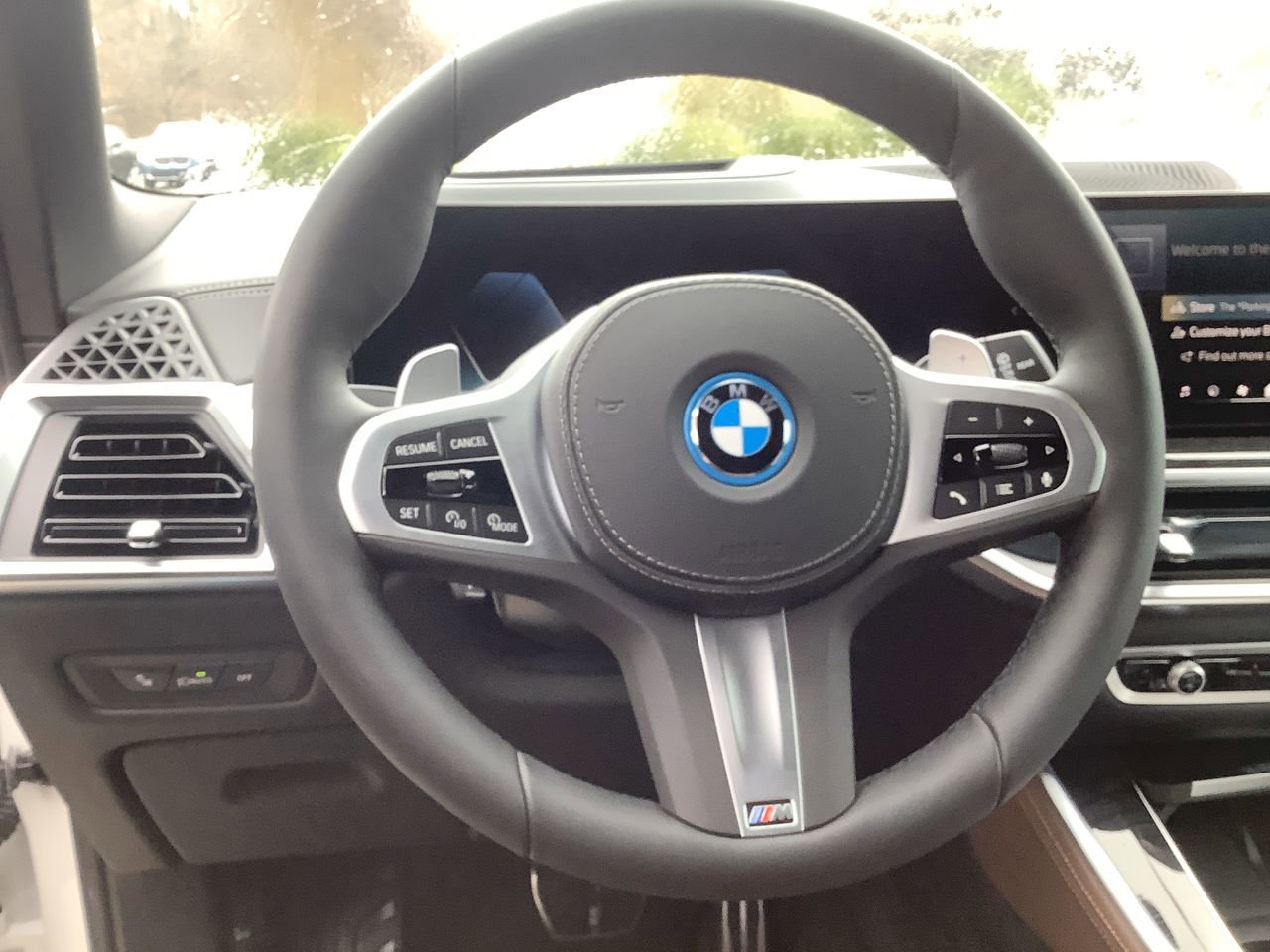 Used 2026 Mineral White Metallic BMW xDrive50e image 21