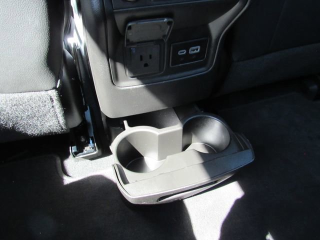 Used 2023 White Frost Tricoat GMC SLT image 29
