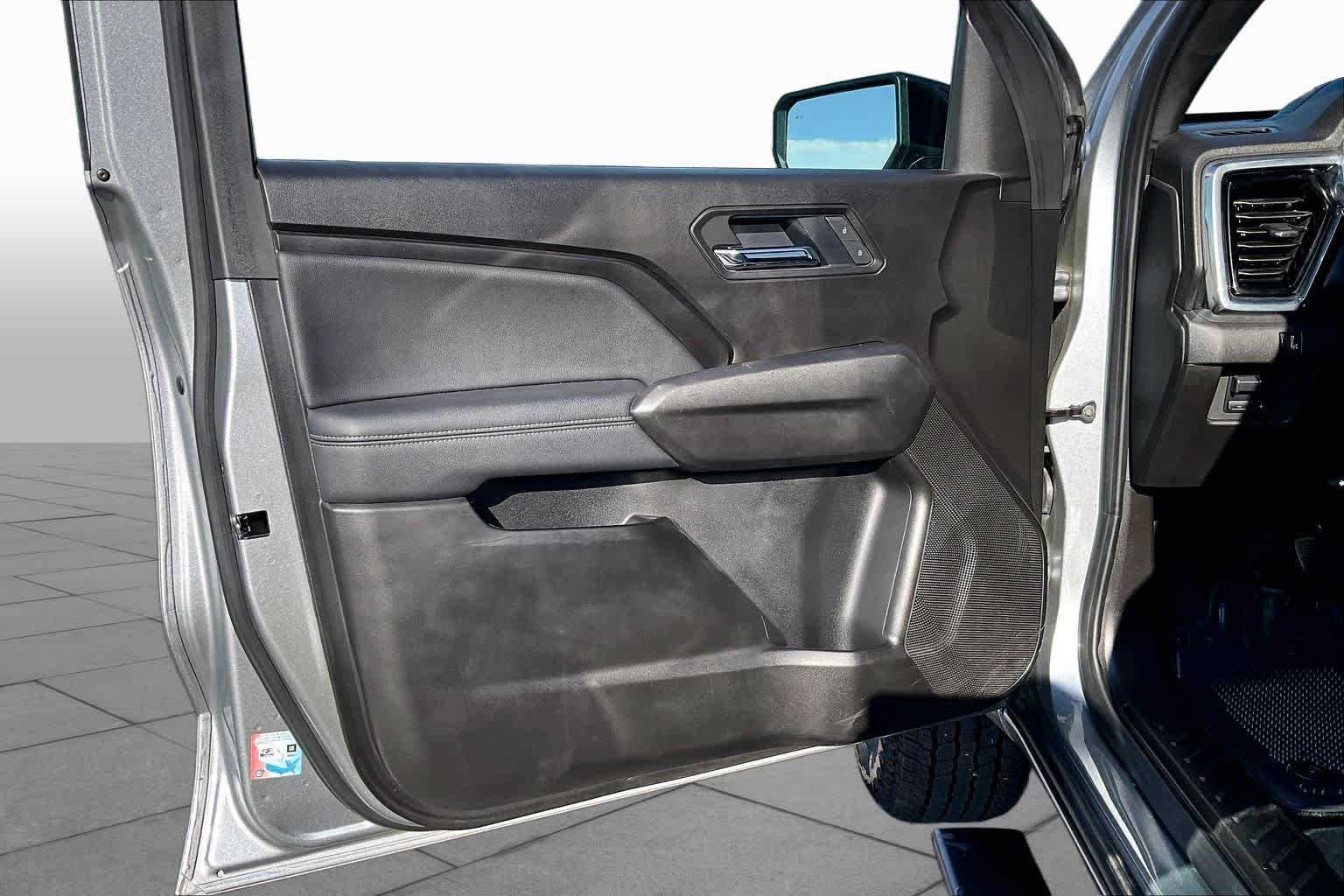 Used 2025 Sterling Metallic GMC 2WD Elevation image 21