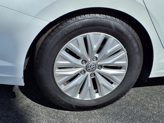 Certified Used 2019 Pure White Volkswagen 1.4T S image 22