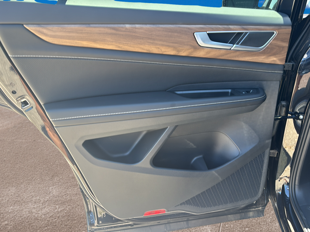 2026 Volkswagen Atlas SE - Photo 14