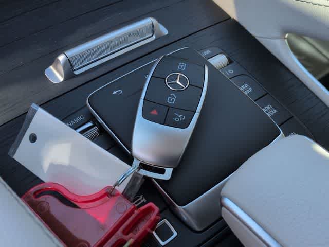 New 2026 Obsidian Black Metallic Mercedes-Benz GLE 350 image 35