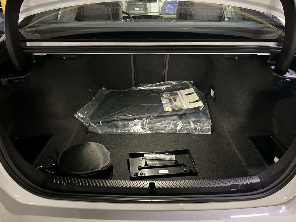 2026 BMW 5 Series 530i - Photo 24