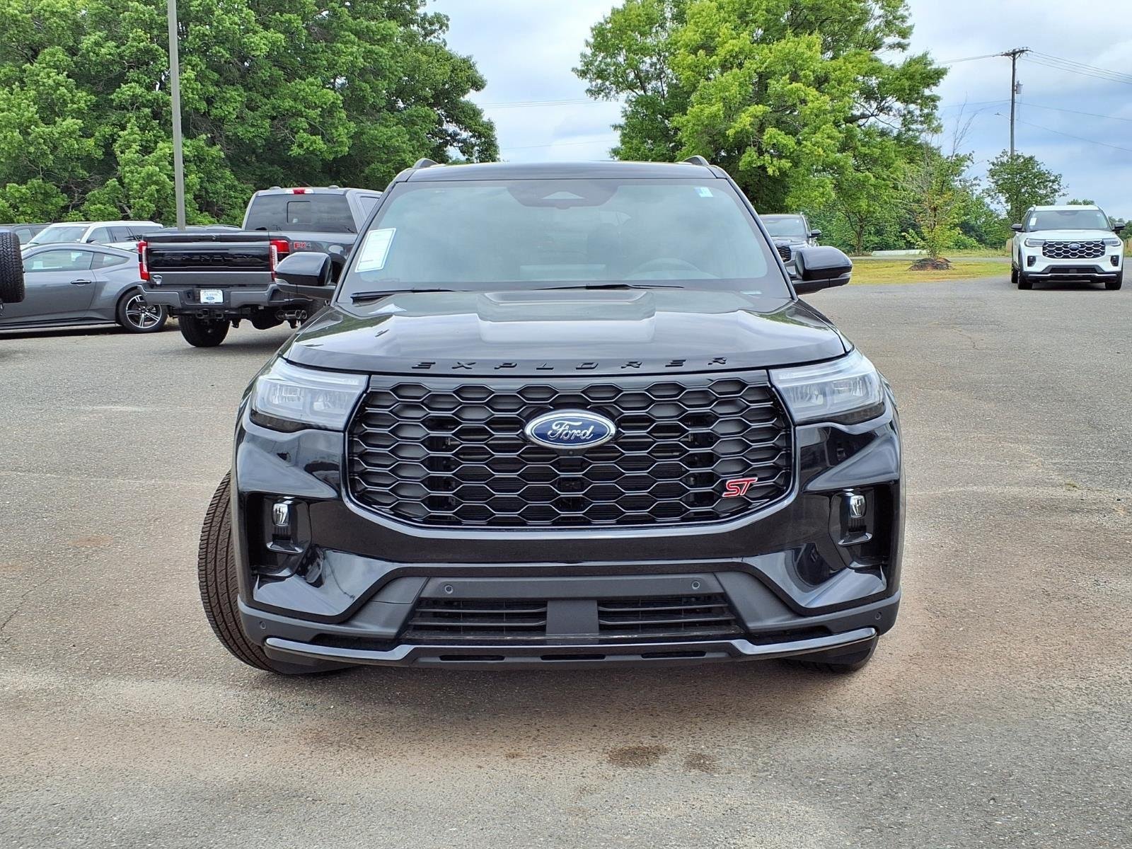 New 2026 Agate Black Metallic Ford ST image 9