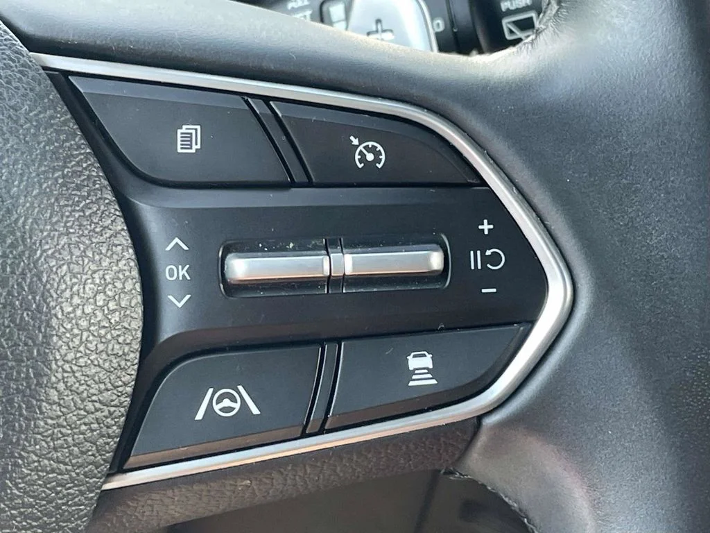 Used 2022 Black Hyundai SEL image 28