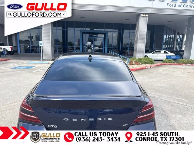 Used 2023 Capri Blue Genesis 3.3T image 4