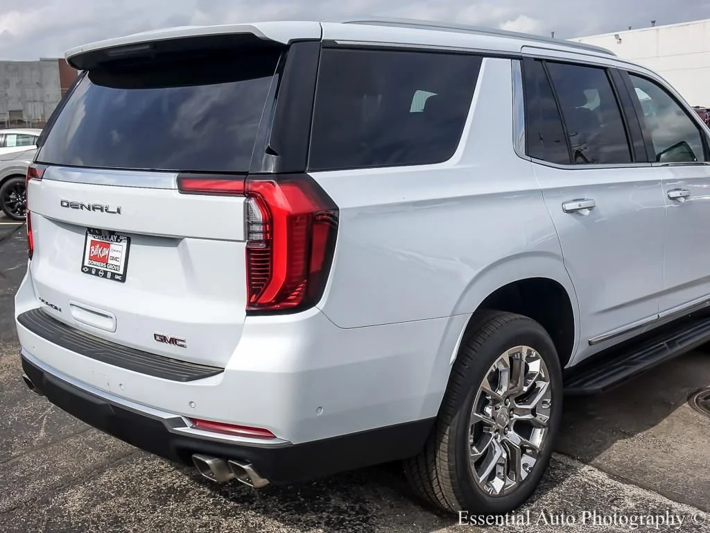 2026 GMC Yukon Denali - Photo 8