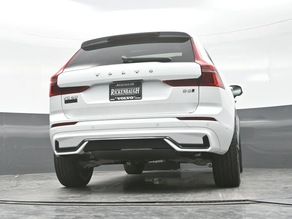 Used 2026 Crystal White Volvo Ultra image 28