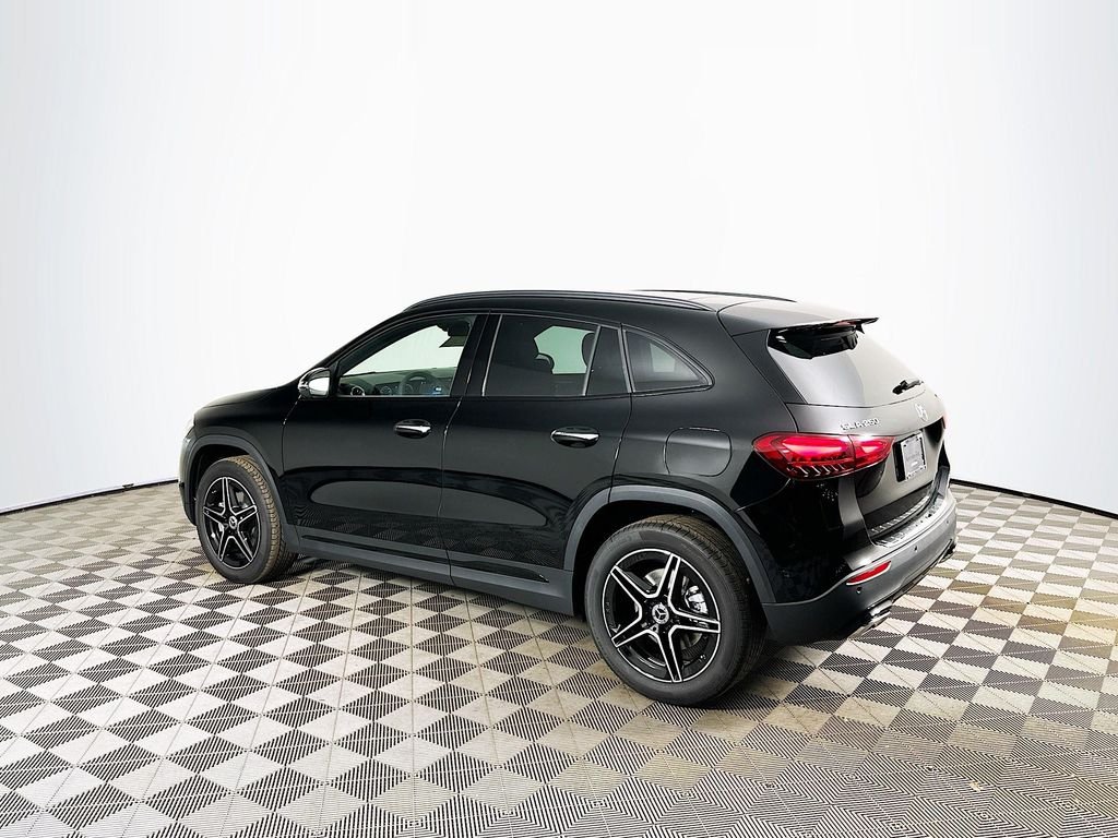 New 2026 Night Black Mercedes-Benz GLA 250 image 4