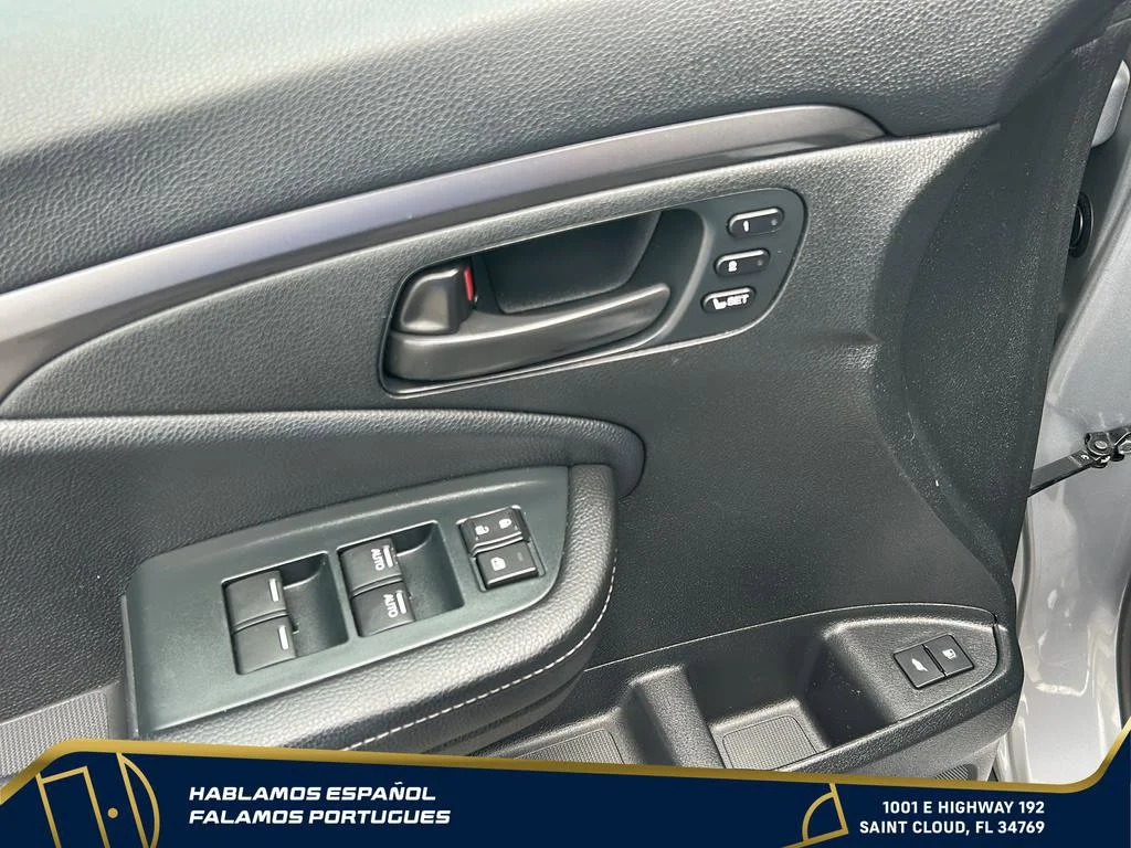 Used 2023 Silver Honda AWD EX-L image 11