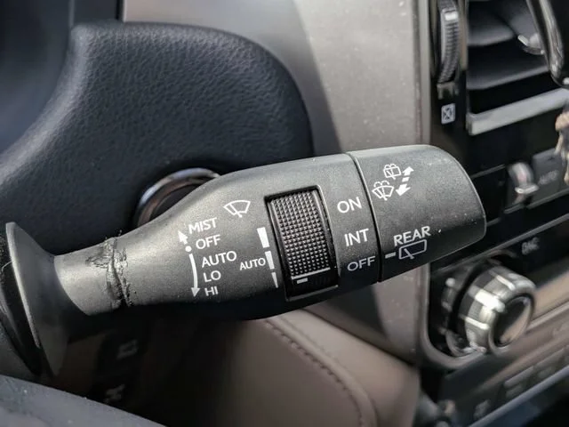 Used 2022 Starfire Pearl Lexus GX 460 Premium image 29