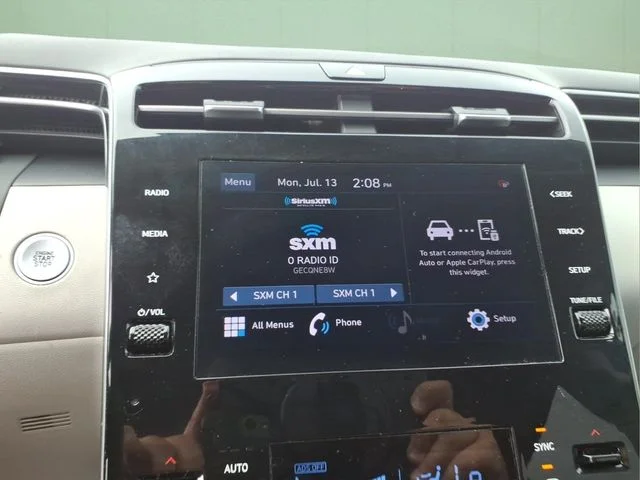 Used 2024 Gray Hyundai SEL image 25