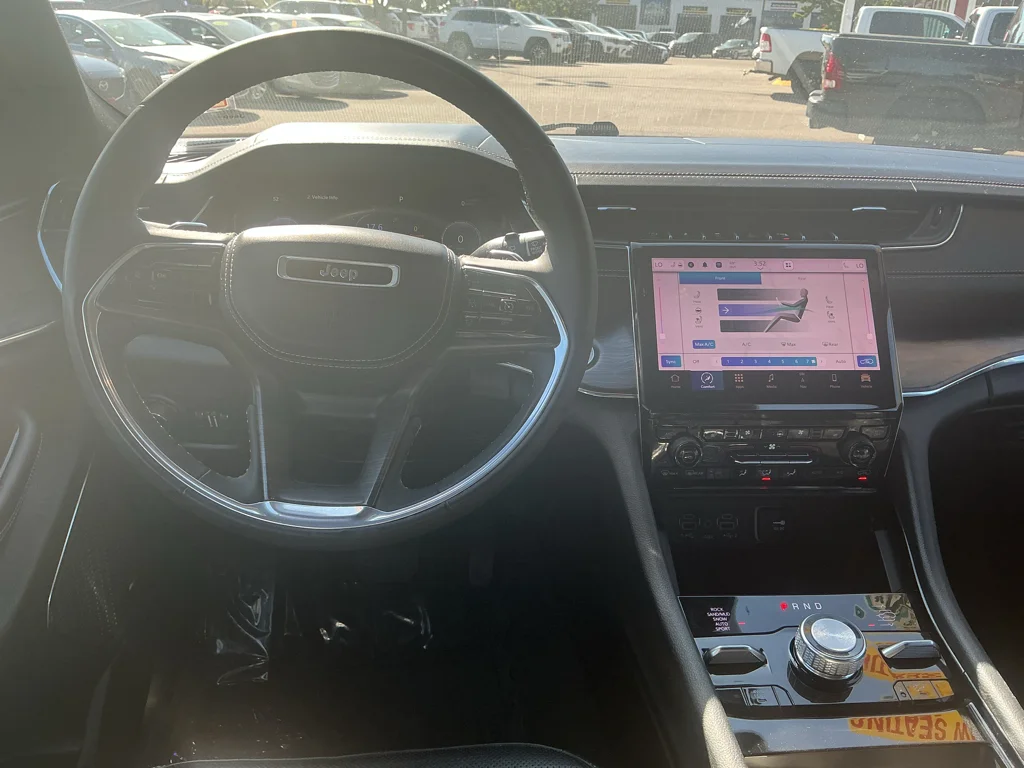 2023 Jeep Grand Cherokee L Overland - Photo 9