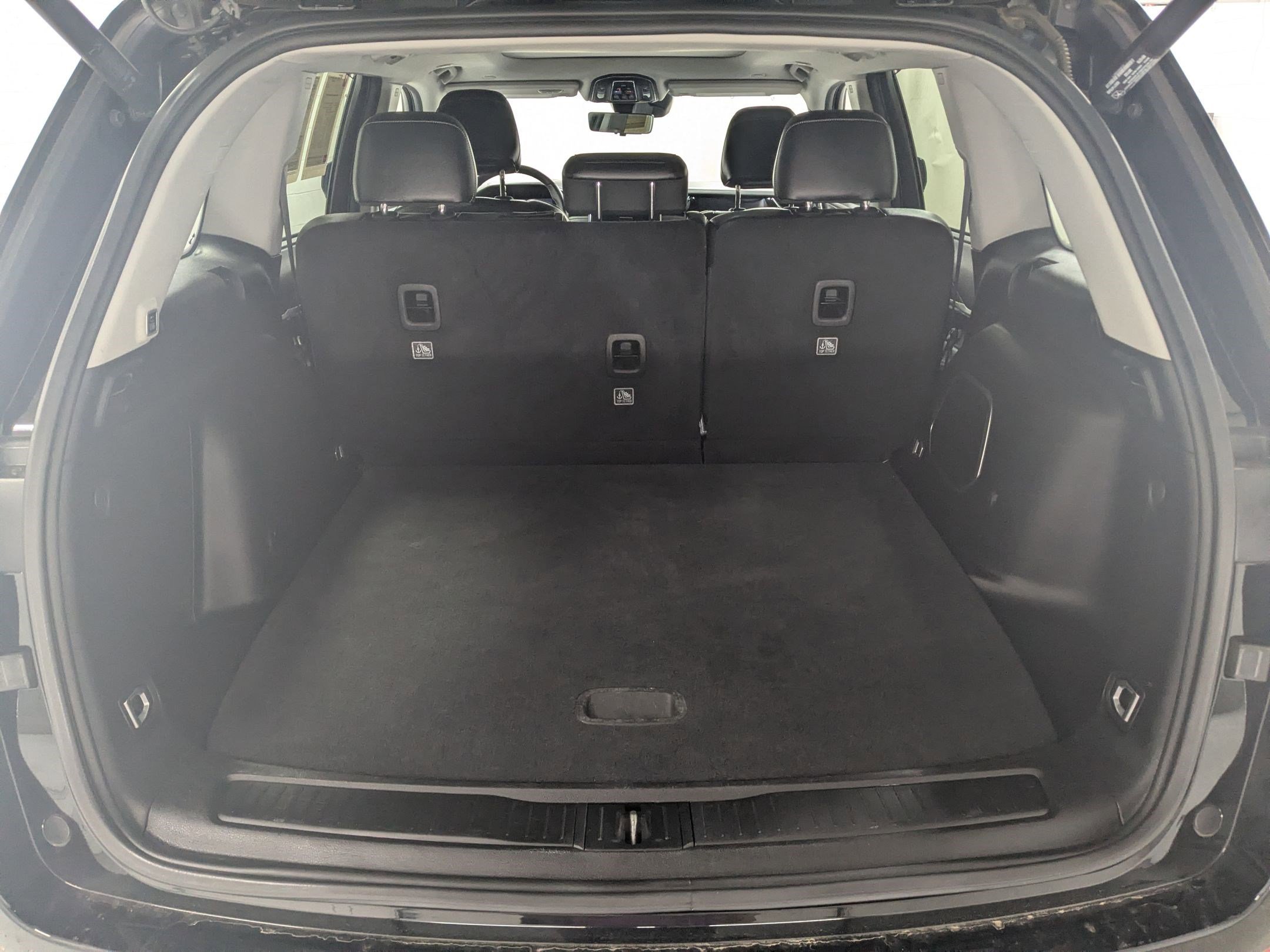 Used 2022 Diamond Black Crystal Pearlcoat Jeep 4xe image 23