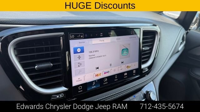 2026 Chrysler Pacifica Select - Photo 25
