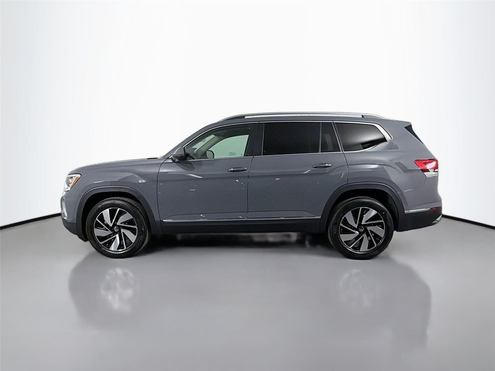 New 2026 Pure Gray Volkswagen 2.0T SEL image 8