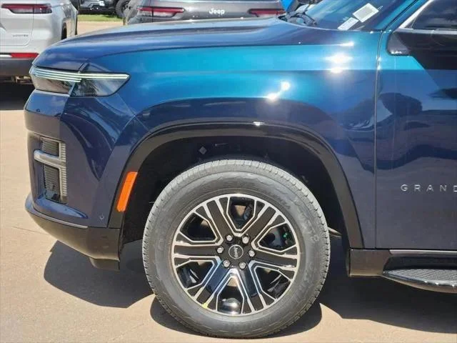 New 2026 Fathom Blue Pearl-Coat Exterior Paint (Late Availability) Jeep Grand Wagoneer image 6