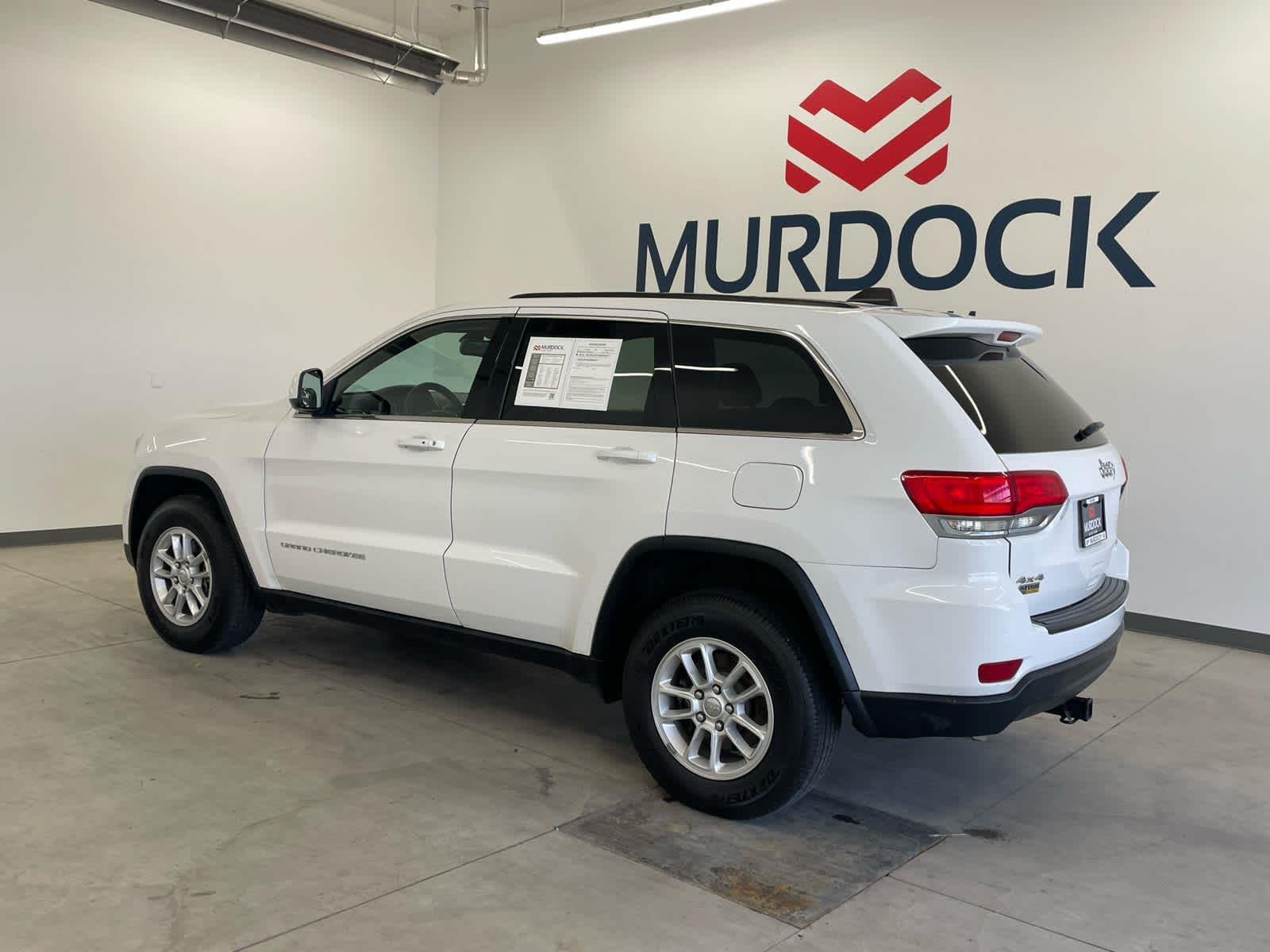 Used 2015 Bright White Clearcoat Jeep Laredo image 4